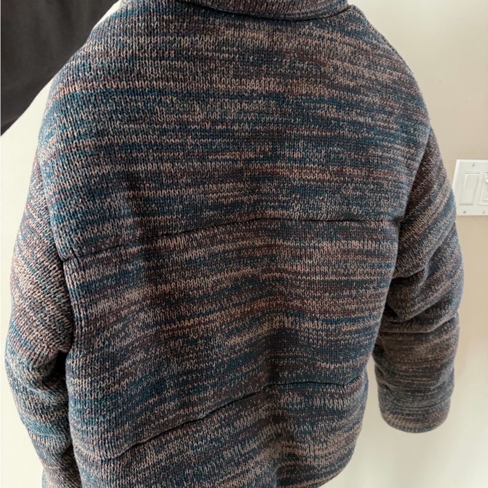 ALO Yoga Stage Sweather Puffer - Picture 4 of 4